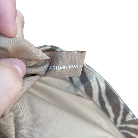 NWOT MICHAEL KORS Zebra Striped Brown & Gold Metallic Tote Bag - Picture 6 of 7